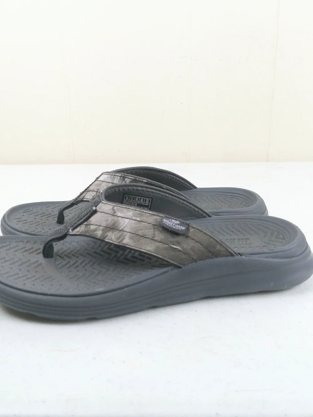 Skechers Mens Sargo Everport Fishing Sandals Size 10 Gray Camo Mossy Oak Slide